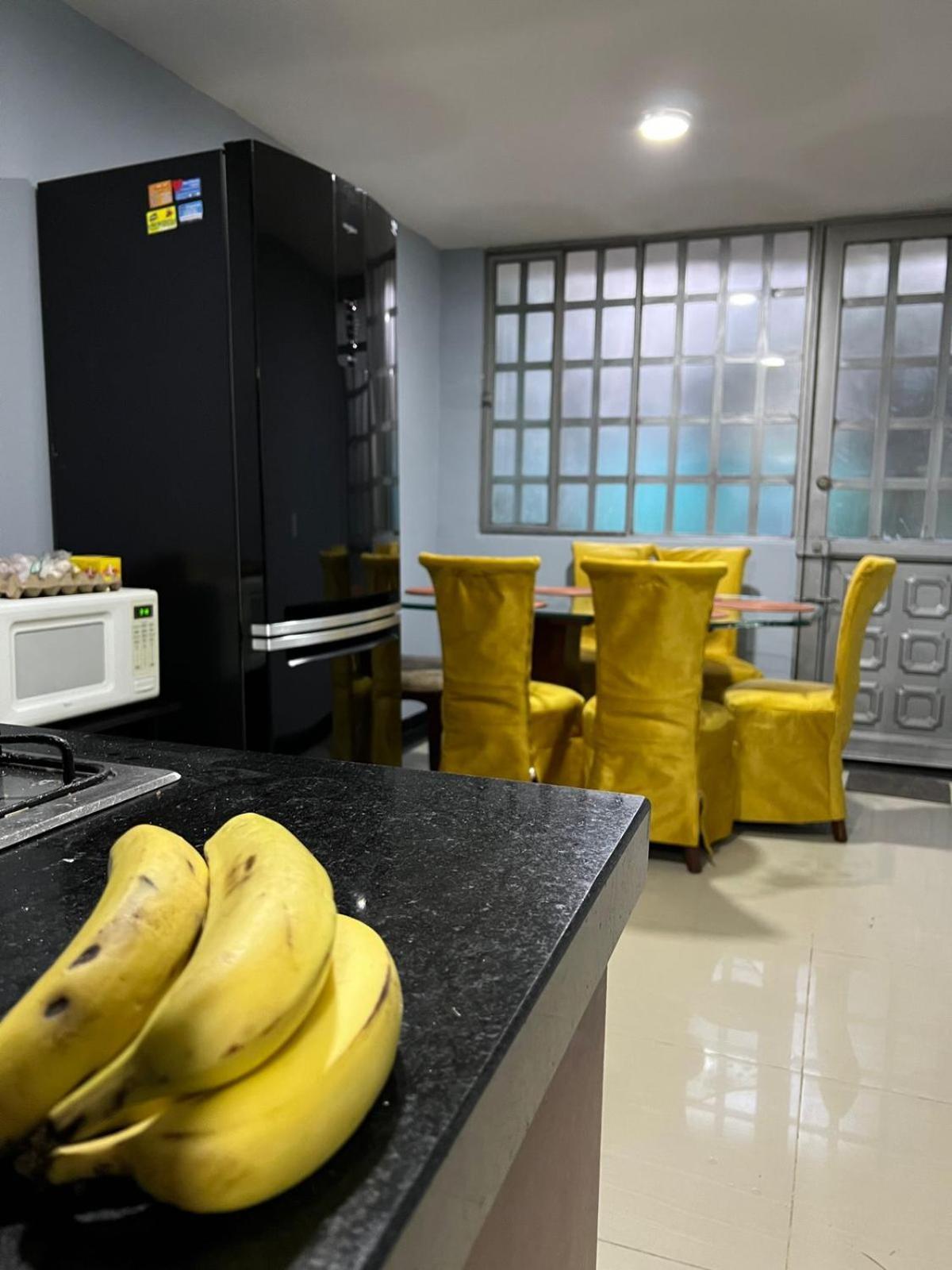 Habitacion Cerca Aeropuerto El Dorado Богота Екстериор снимка